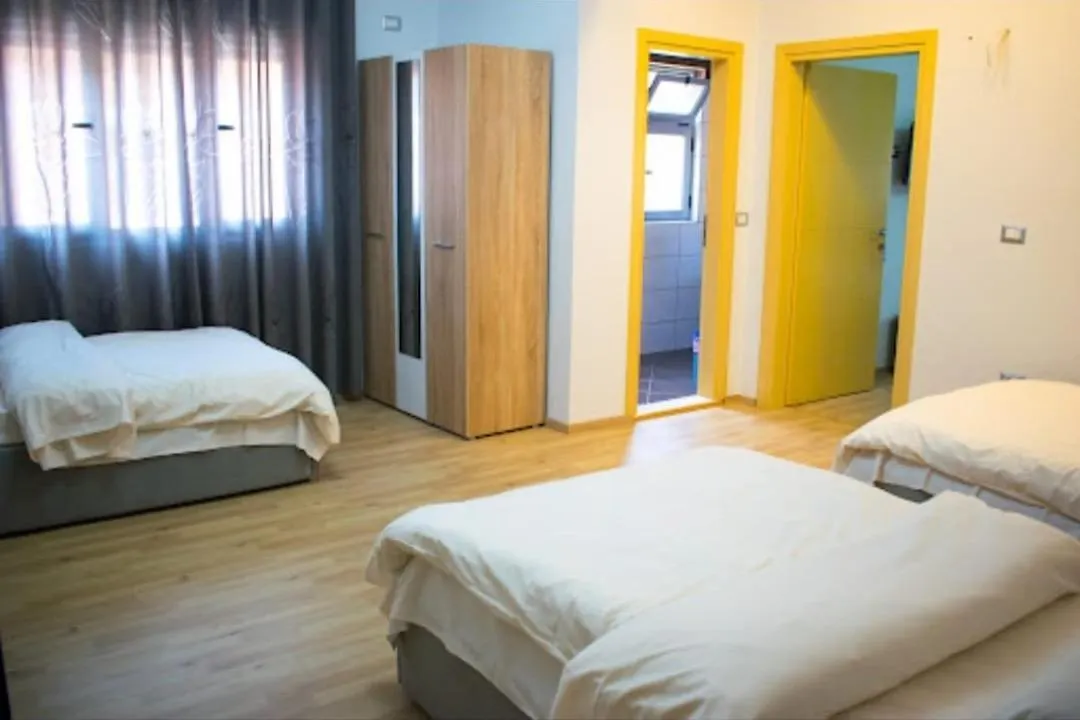Aulona Hotel Fier 3*,  Albania